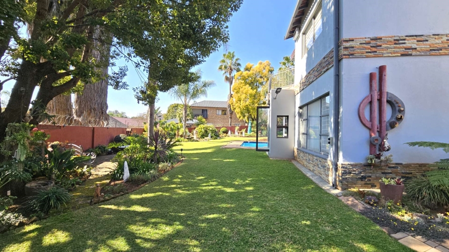 4 Bedroom Property for Sale in Ifafi North West